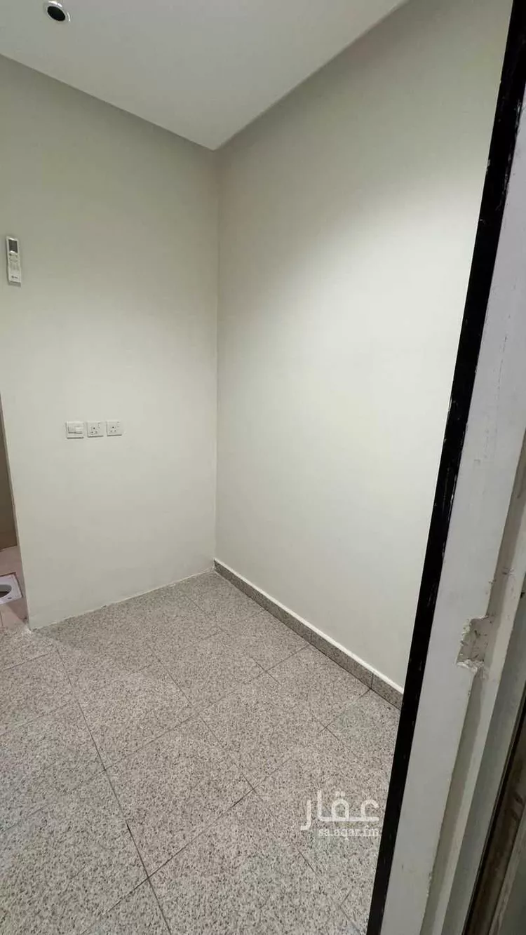 غرفة للإيجار في شارع رقم 288 ، حي النرجس ، الرياض ، منطقة الرياض صورة 4