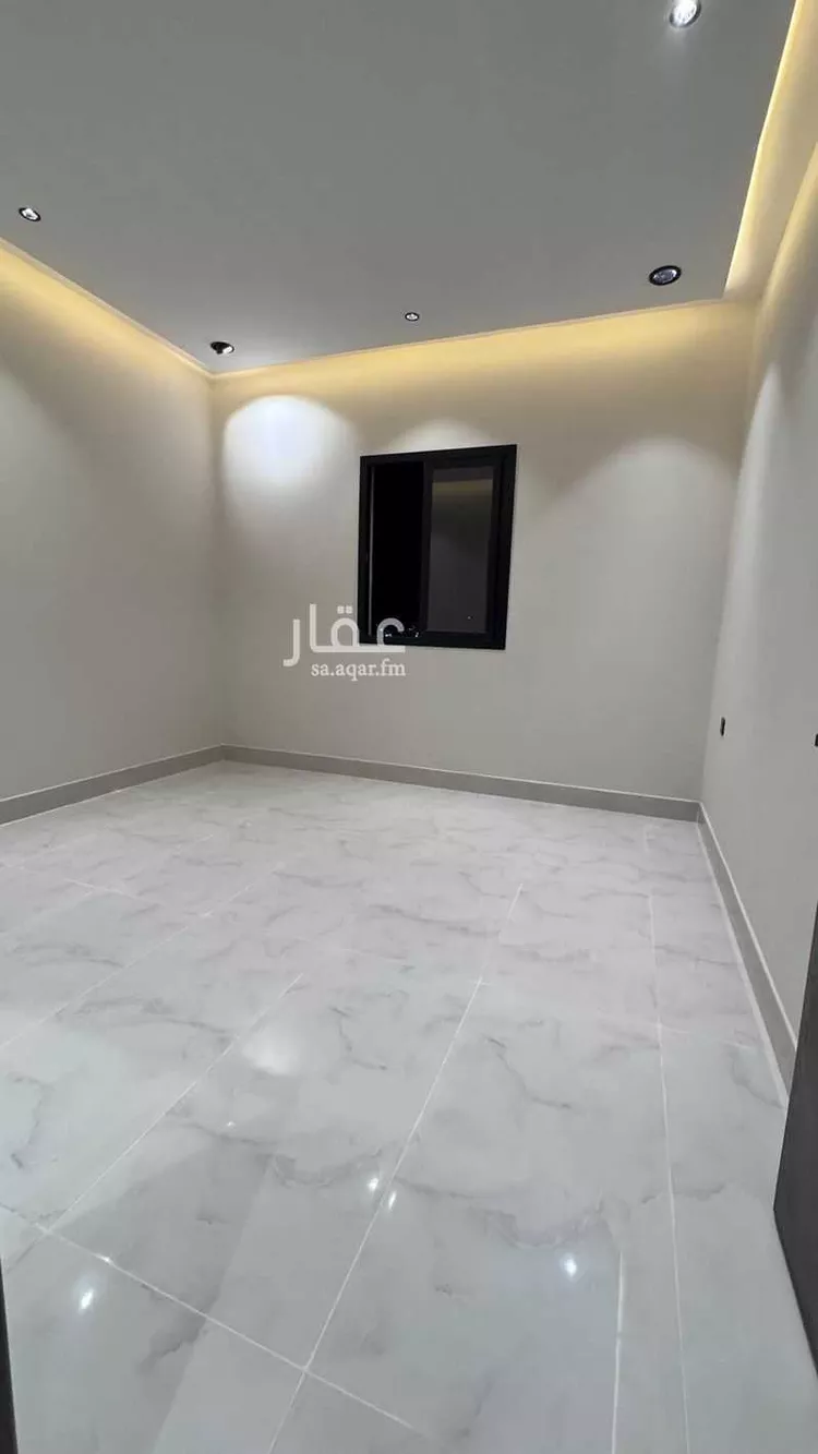 دور للبيع في شارع شيبان بن أبي شيبة, حي الرمال, مدينة الرياض, منطقة الرياض صورة 3