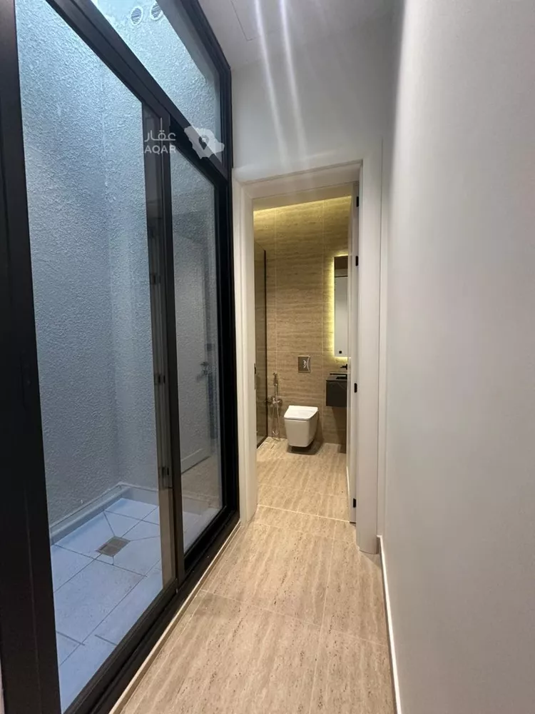 Floor for Rent in Riyadh Salah Ad Din 4