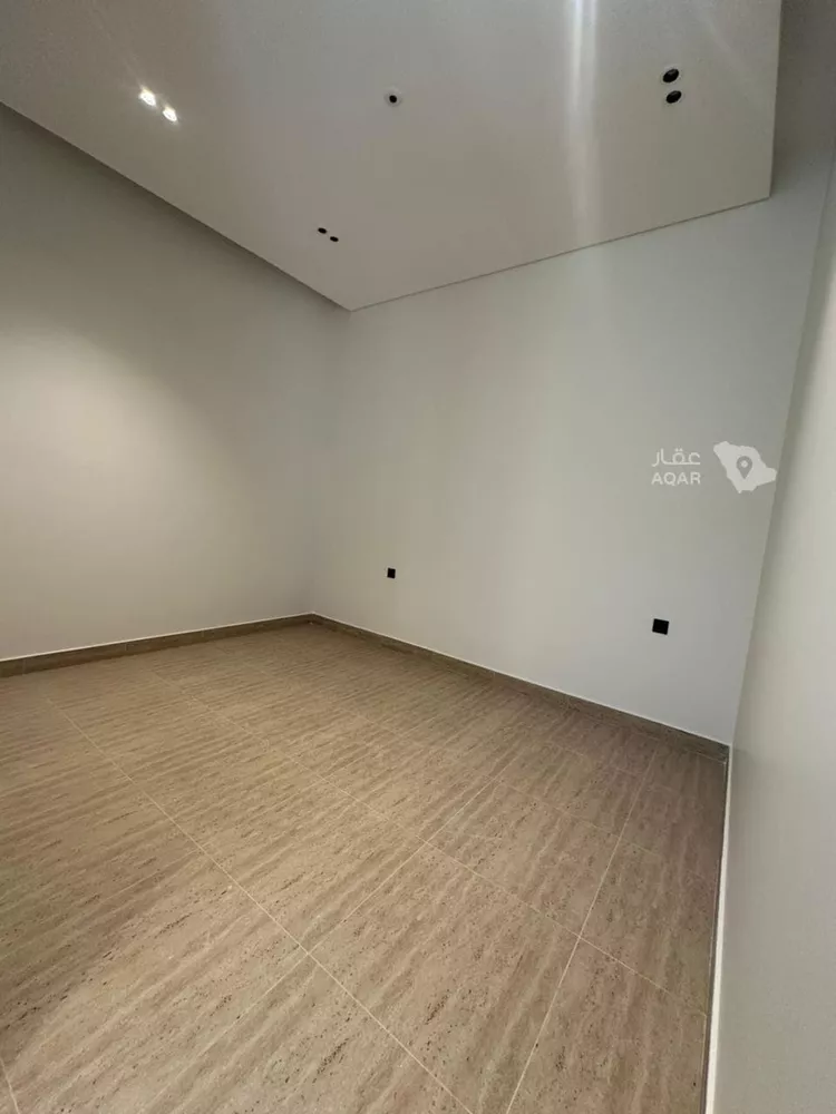 Floor for Rent in Riyadh Salah Ad Din 2