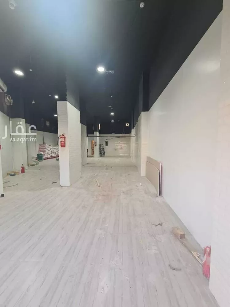 محل للإيجار في طريق الملك فهد ، حي النزهة ، الباحة ، منطقة الباحة