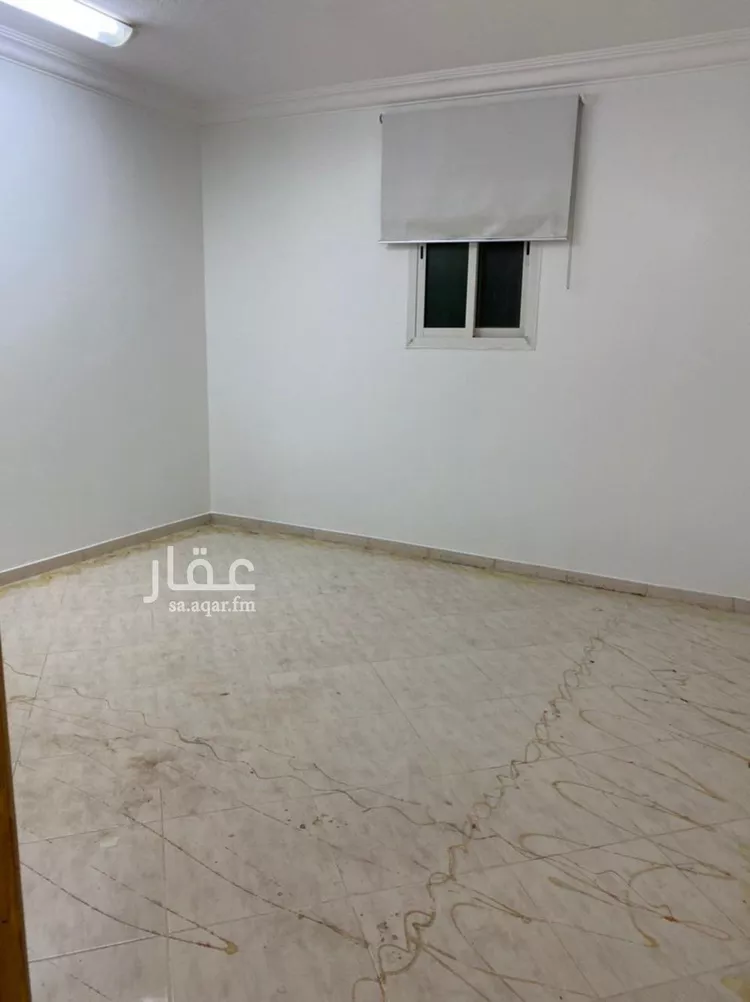 شقة للبيع في شارع عبدالله بن قيس, حي إشبيلية, مدينة الرياض, منطقة الرياض صورة 3