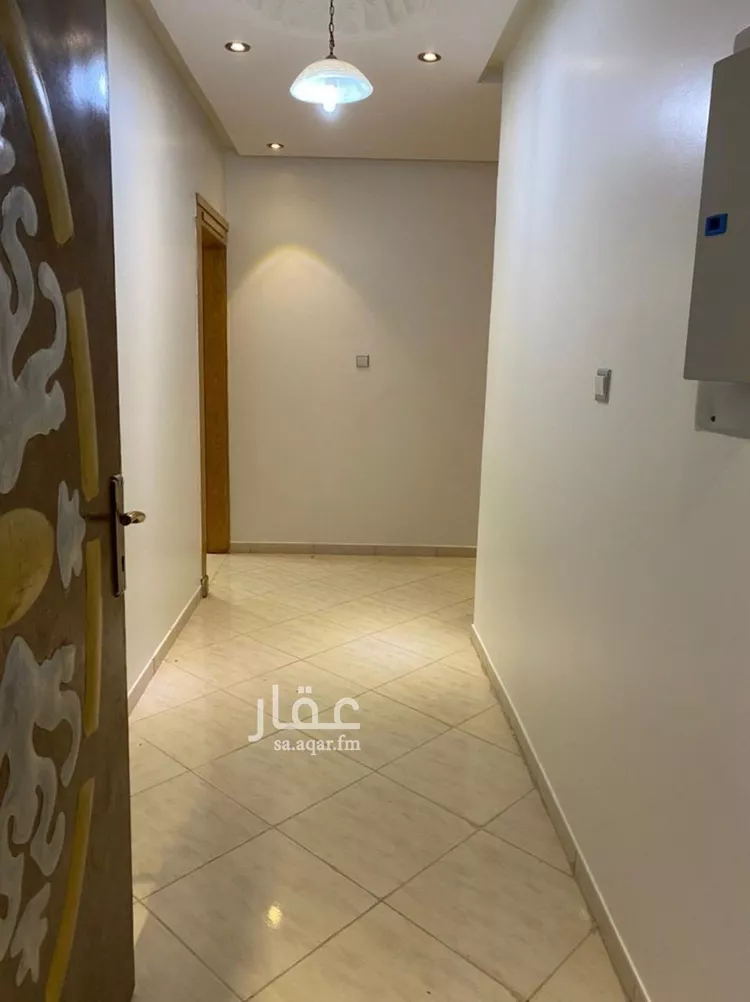 شقة للبيع في شارع عبدالله بن قيس, حي إشبيلية, مدينة الرياض, منطقة الرياض