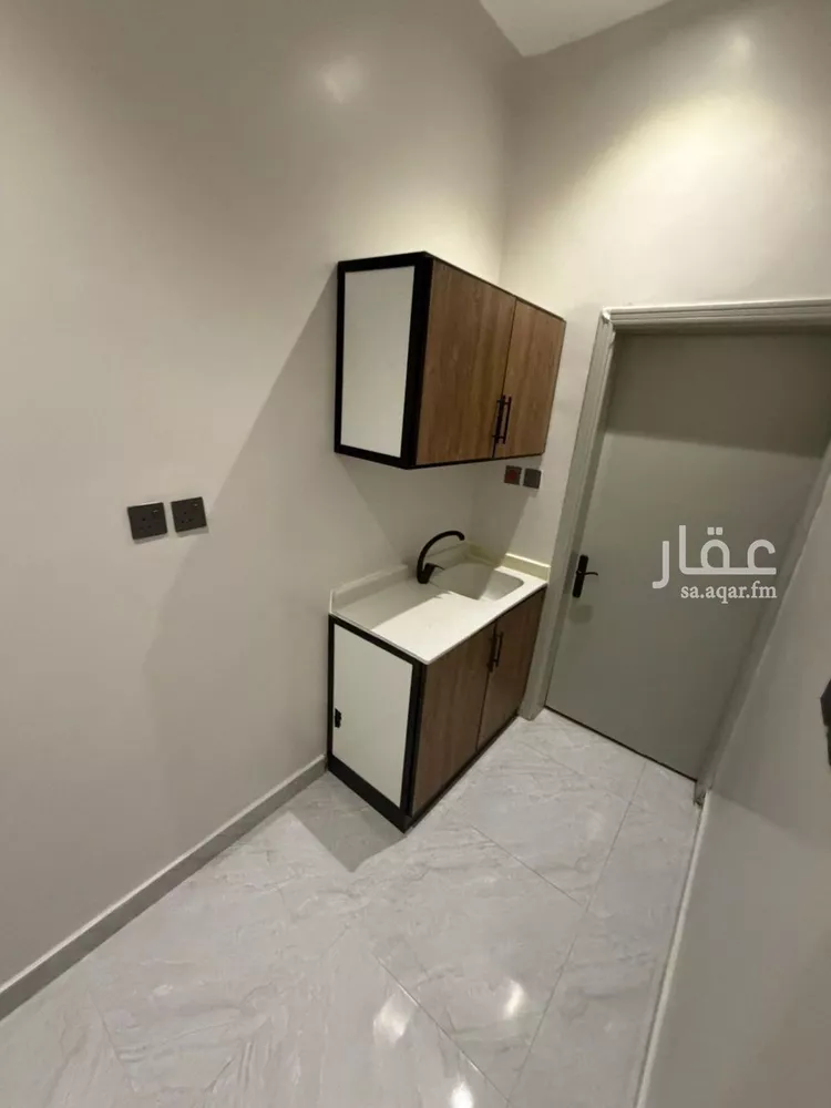 شقة للإيجار في شارع بعلبك, حي غرناطة, مدينة الرياض, منطقة الرياض 11