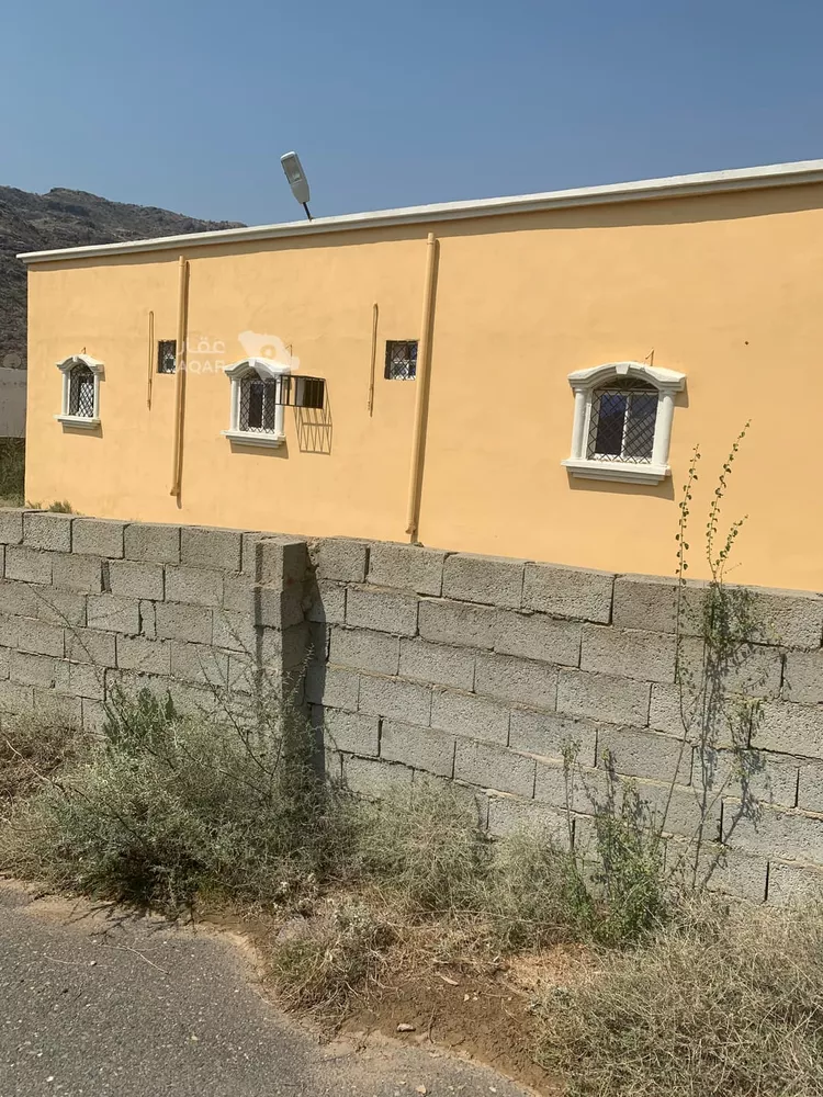 بيت للبيع في شارع الادب ، آل إثيبة ، المجاردة
