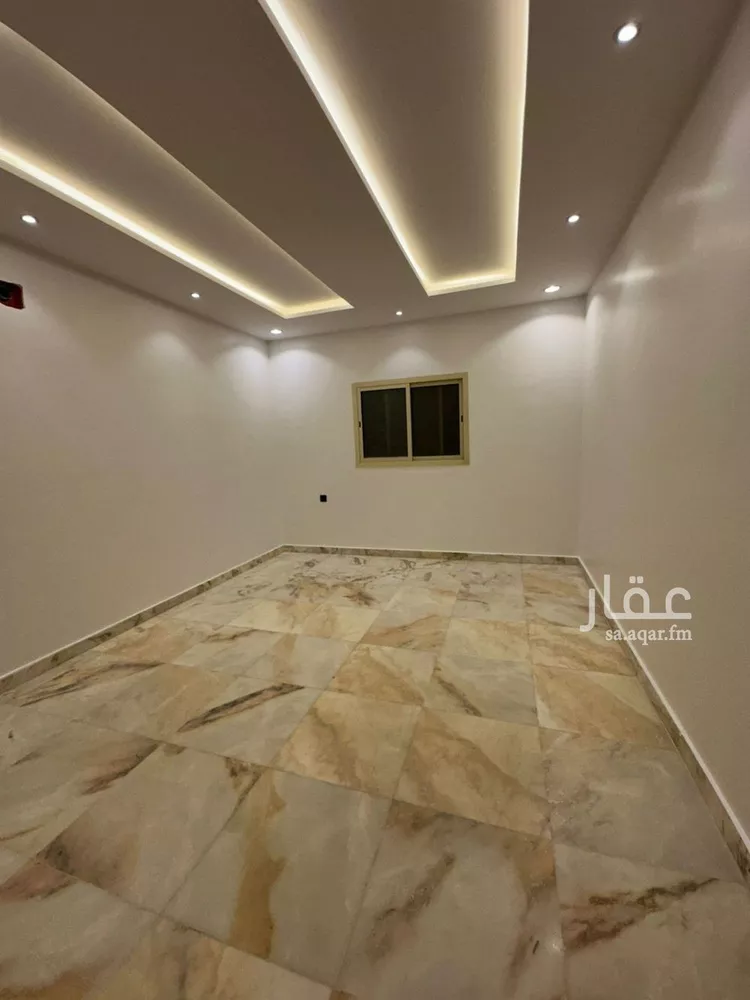 Floor for Rent in Riyadh Al Arid 7