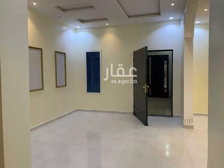 فيلا للبيع في شارع عبدالعزيز العبادي, حي الرمال, مدينة الرياض, منطقة الرياض 7