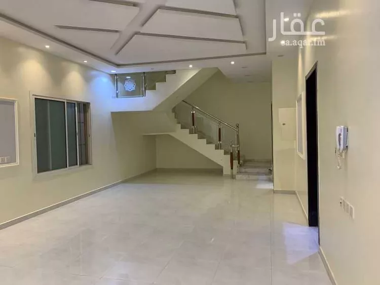 فيلا للبيع في شارع عبدالعزيز العبادي, حي الرمال, مدينة الرياض, منطقة الرياض صورة 3