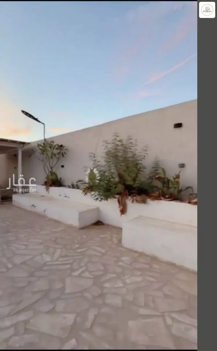 استراحة للبيع في شارع عمر الهمذاني, حي الوهلان, مدينة عنيزة, منطقة القصيم صورة 5