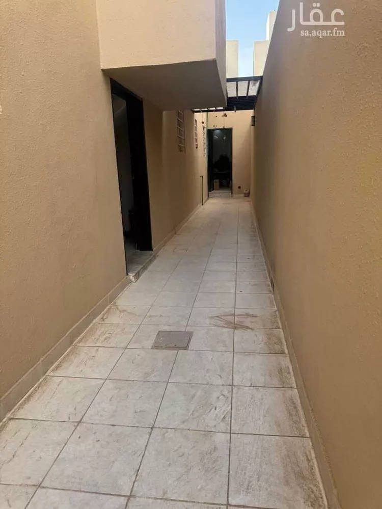 فيلا للبيع في شارع المنذر بن سعيد ، حي بدر ، الرياض ، منطقة الرياض صورة 5