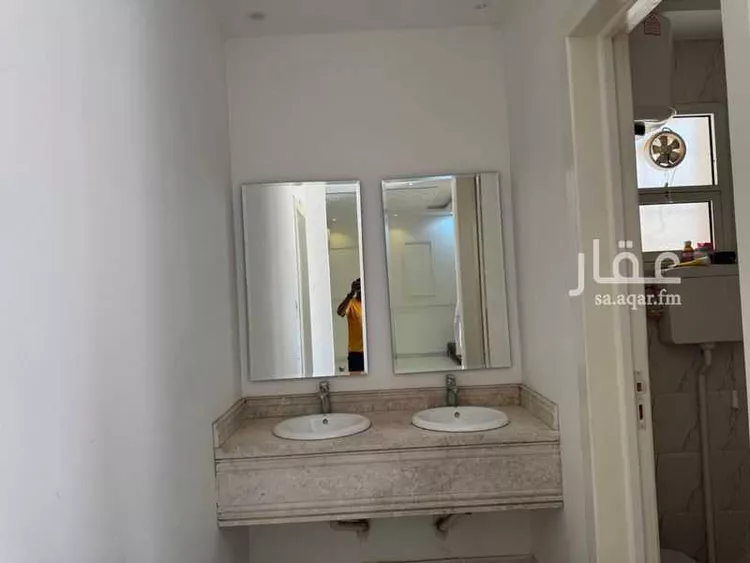 فيلا للبيع في شارع عبدالله عبدالرحيم قاضي ، حي بدر ، الرياض ، منطقة الرياض صورة 4