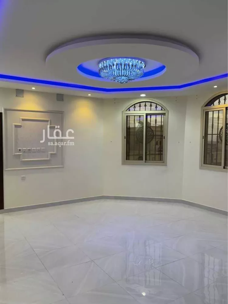 فيلا للإيجار في شارع طلحة ابن مالك ، حي الرصف ، حائل ، منطقة حائل صورة 5