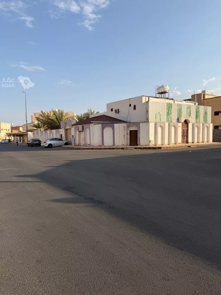 فيلا للبيع في شارع علي ابن نصر الله القرشي, حي سكة الحديد, مدينة المدينة المنورة, منطقة المدينة المنورة