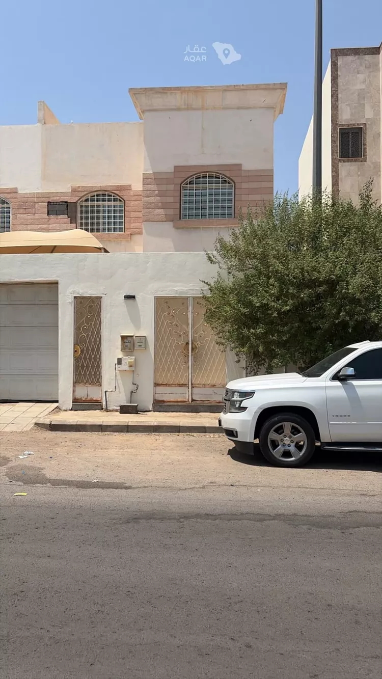 فيلا للبيع في شارع عبدالواحد ابن عبدالرحمن ابن هلال, حي أبوبريقاء, مدينة المدينة المنورة, منطقة المدينة المنورة 4
