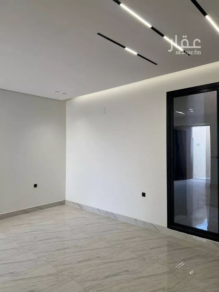 فيلا للبيع في شارع الشيخ خليفة بن حمد ال ثاني , حي المعيزيلة, مدينة الرياض, منطقة الرياض 7