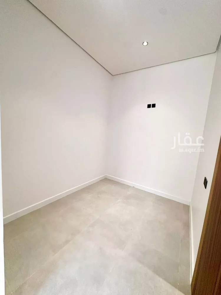 Floor for Sale in Riyadh An Narjis 29