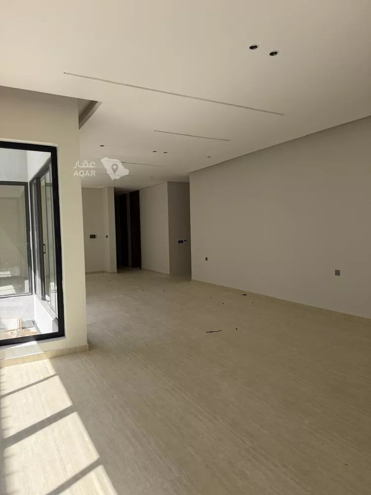 Floor for Sale in Riyadh Al Masif 5
