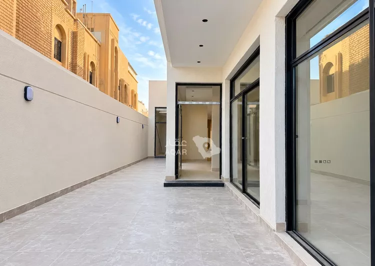 Floor for Sale in Riyadh Ar Rawdah 5