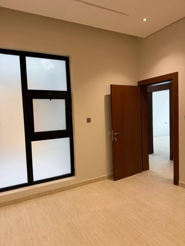 Floor for Sale in Riyadh Al Masif 4