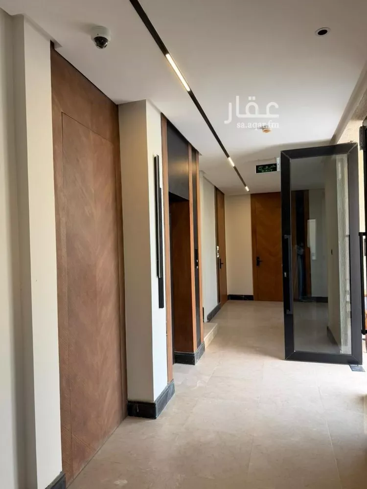 عمارة للبيع في شارع عبدالرحمن بن موسى, حي العارض, مدينة الرياض, منطقة الرياض صورة 2