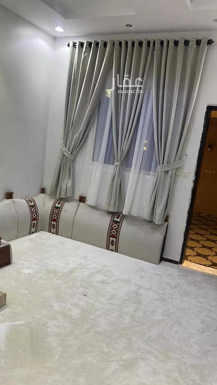 فيلا للإيجار في شارع حسن حسني عبدالوهاب, حي الرمال, مدينة الرياض, منطقة الرياض صورة 4