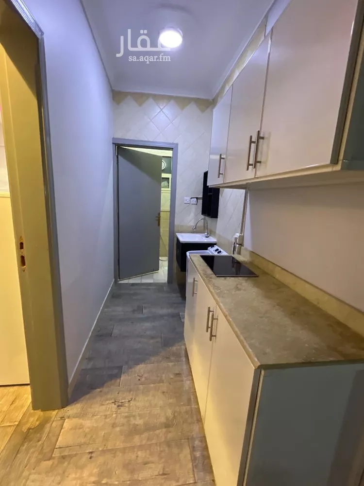 شقة للإيجار في شارع قلعة الفسطاط, حي إشبيلية, مدينة الرياض, منطقة الرياض