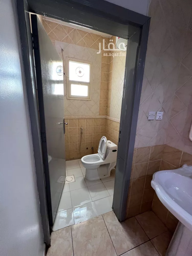 شقة للإيجار في شارع قلعة الفسطاط, حي إشبيلية, مدينة الرياض, منطقة الرياض صورة 3