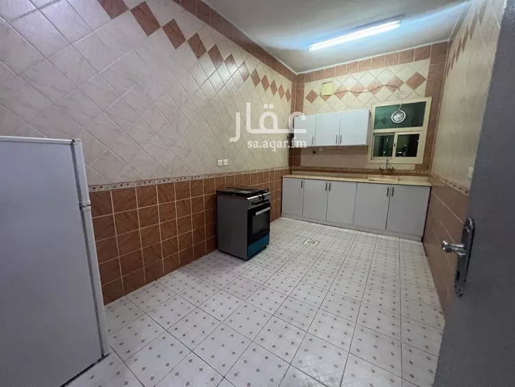 شقة للإيجار في شارع قلعة الفسطاط, حي إشبيلية, مدينة الرياض, منطقة الرياض