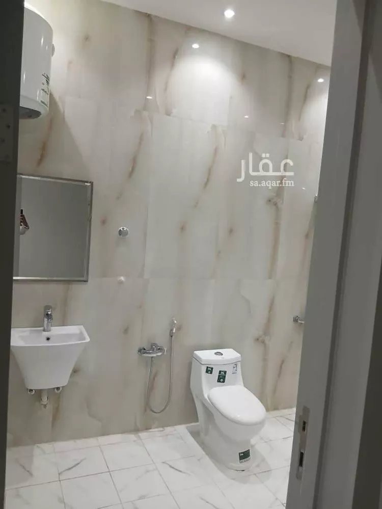 فيلا للإيجار في شارع خلف بن عبدالله, حي البيان, مدينة الرياض, منطقة الرياض