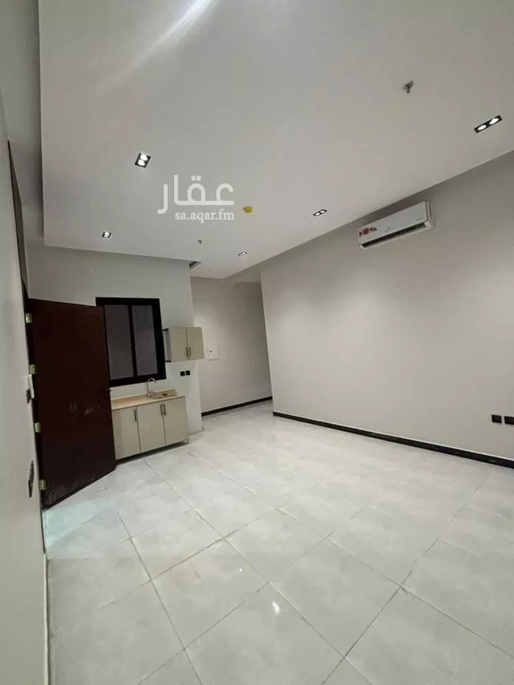 عمارة للإيجار في شارع المدائني, حي الرمال, مدينة الرياض, منطقة الرياض 1 صورة