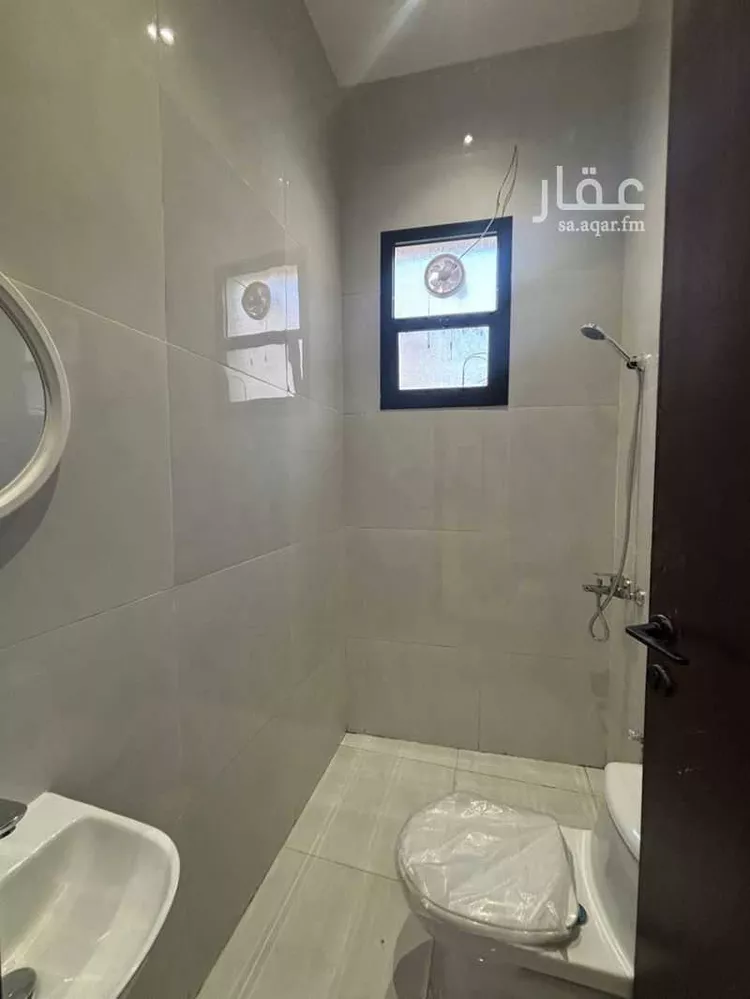 عمارة للإيجار في شارع المدائني, حي الرمال, مدينة الرياض, منطقة الرياض صورة 3