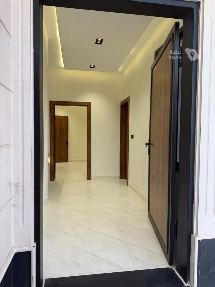 دور للبيع في شارع الراية, حي الندوة, مدينة الرياض, منطقة الرياض 5