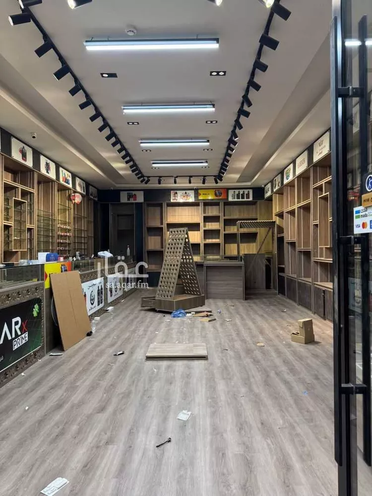 محل للإيجار في شارع الشيخ حسن بن حسين بن علي, حي إشبيلية, مدينة الرياض, منطقة الرياض صورة 4