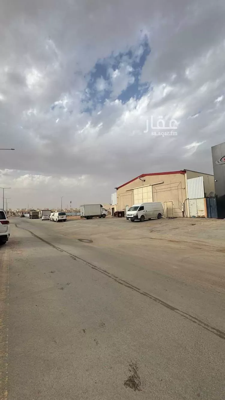 مستودع للإيجار في شارع علي ابن منصور الحلبي, حي الرمال, مدينة الرياض, منطقة الرياض 1 صورة