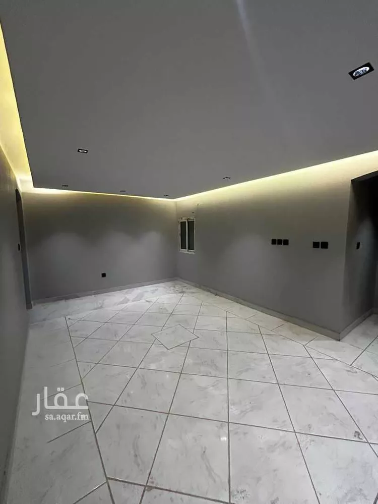 عمارة للإيجار في شارع السادس عشر, حي العقربية, مدينة الخبر, المنطقة الشرقية صورة 3