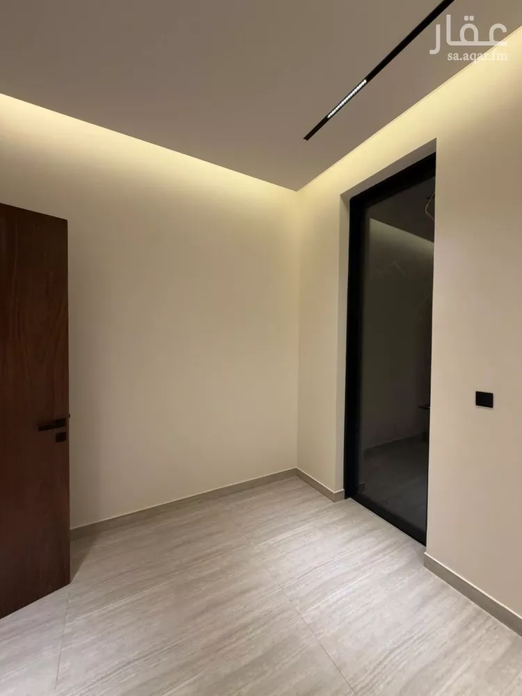 دور للبيع في شارع رقم 538, حي الملقا, مدينة الرياض, منطقة الرياض 8