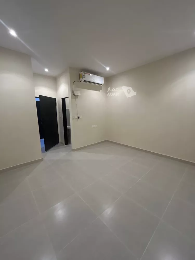 مجمع للإيجار في شارع أبي جعفر المسلمي, حي الرمال, مدينة الرياض, منطقة الرياض 6