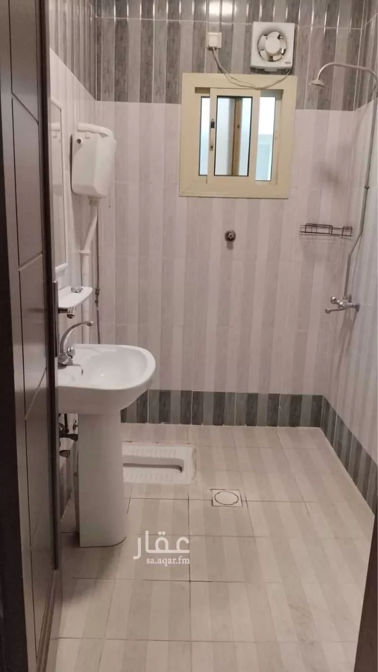 شقة للإيجار في شارع عبدالله بن عتيك, حي المصيف, مدينة تبوك, منطقة تبوك صورة 2