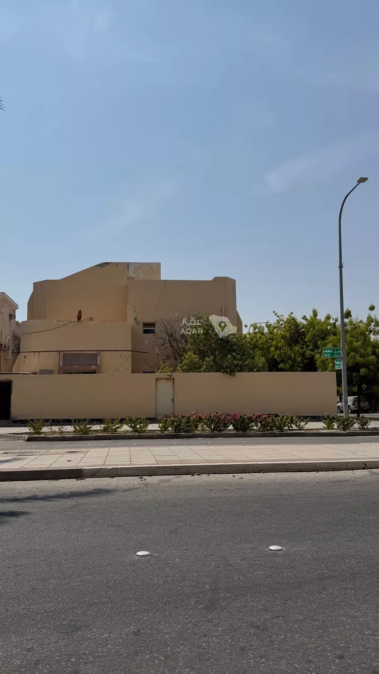 فيلا للبيع في شارع طريق نجد, حي  نجد الشمالي, مدينة مدينه الجبيل الصناعيه, المنطقة الشرقية 3