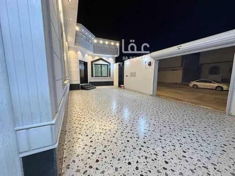 Floor for Sale in Taif Jubrah 8