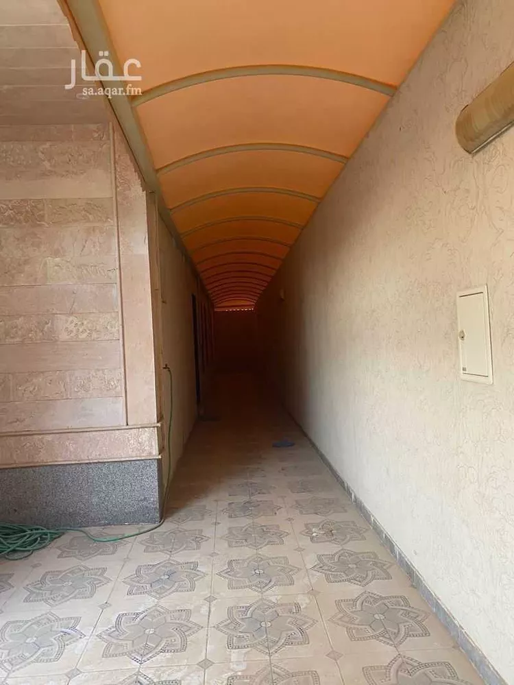 فيلا للبيع في شارع مالك بن الحارث ، حي عريض ، الرياض ، منطقة الرياض صورة 3
