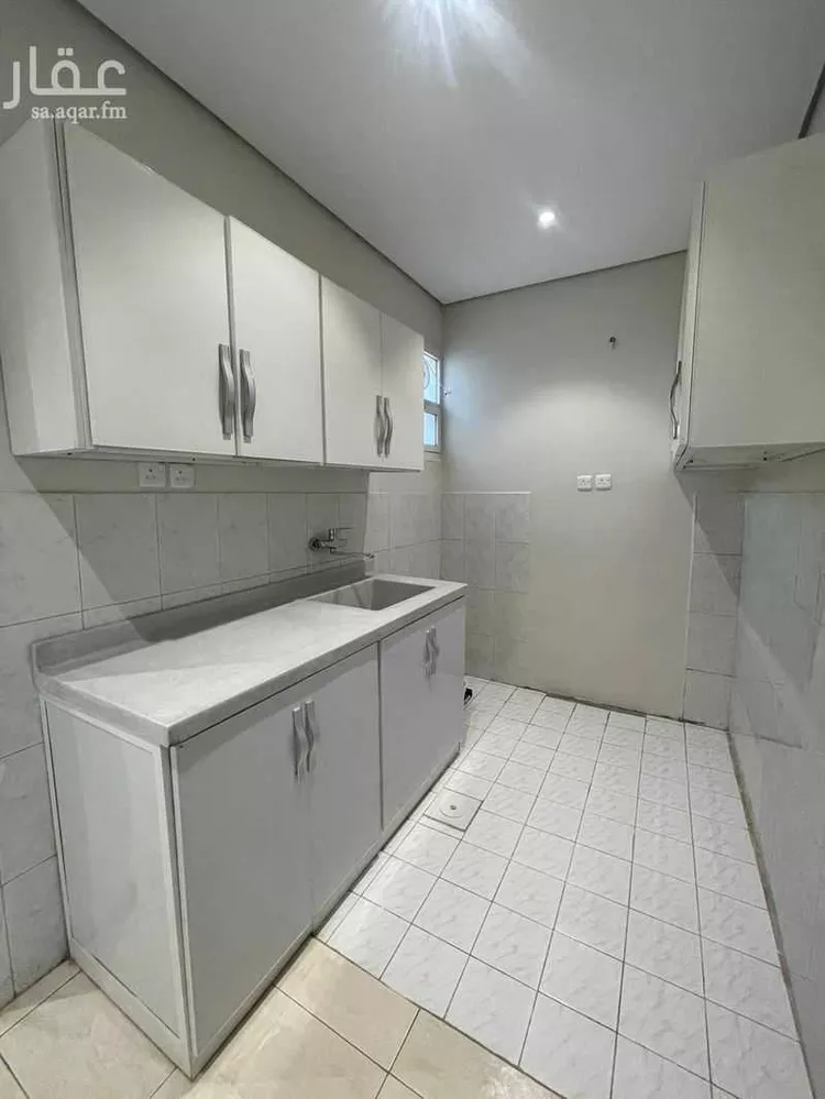 عمارة للإيجار في شارع محمد القصيبي, حي الملك فيصل, مدينة الرياض, منطقة الرياض صورة 2