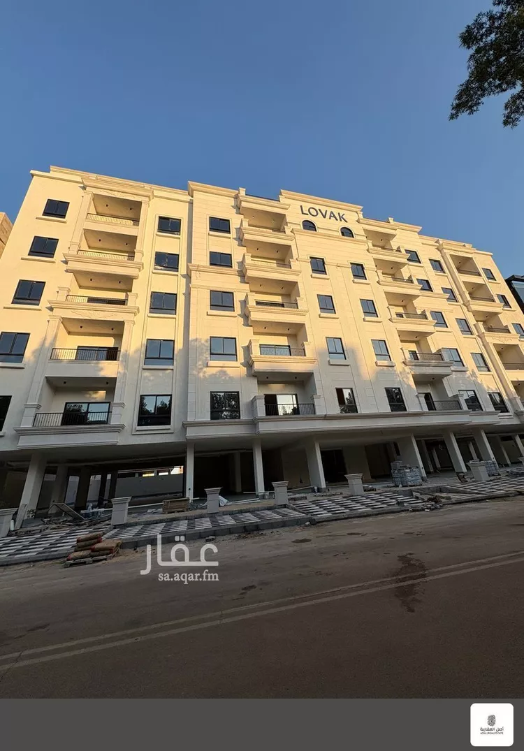 شقة للبيع في شارع الالمعي, حي البندرية, مدينة الخبر, المنطقة الشرقية