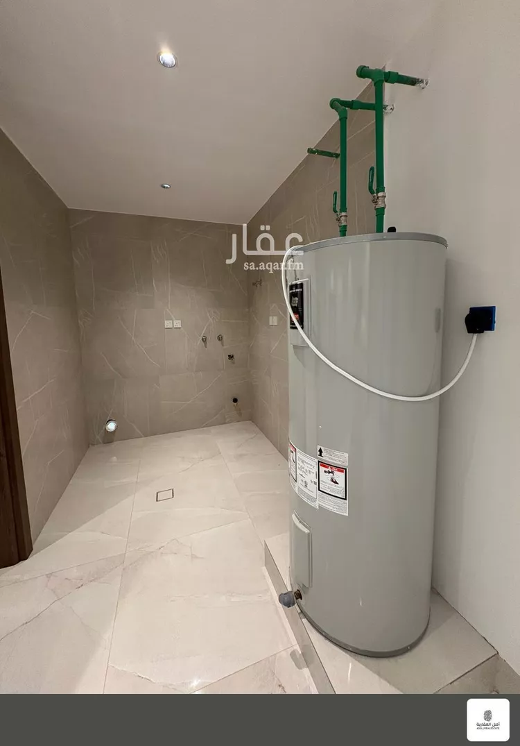 فيلا للبيع في شارع زيد بن ثابت, حي الدوحة الجنوبية, مدينة الظهران, المنطقة الشرقية صورة 5