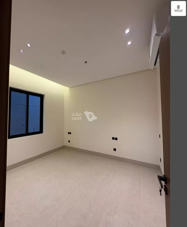 شقة للبيع في شارع الالمعي, حي البندرية, مدينة الخبر, المنطقة الشرقية 12