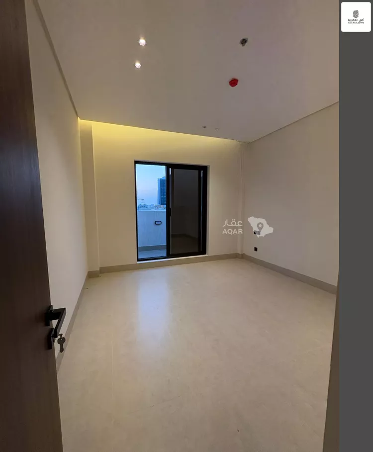 شقة للبيع في شارع الالمعي, حي البندرية, مدينة الخبر, المنطقة الشرقية 11
