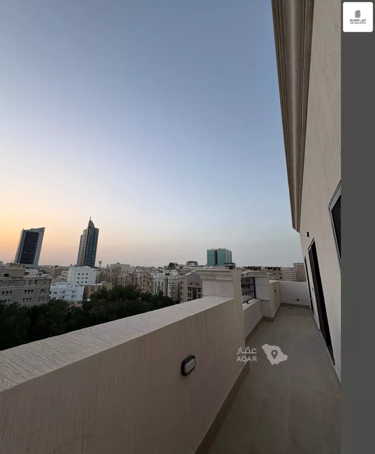 شقة للبيع في شارع الالمعي, حي البندرية, مدينة الخبر, المنطقة الشرقية 2