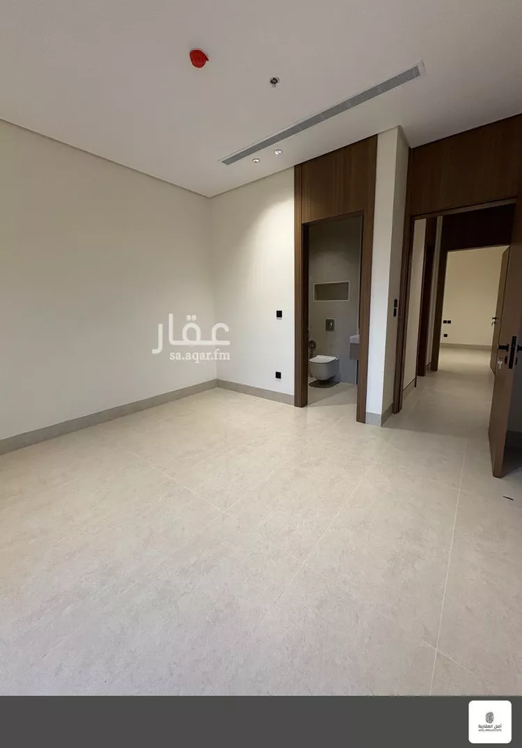 شقة للبيع في شارع الشماخ بن علاء, حي البندرية, مدينة الخبر, المنطقة الشرقية 8