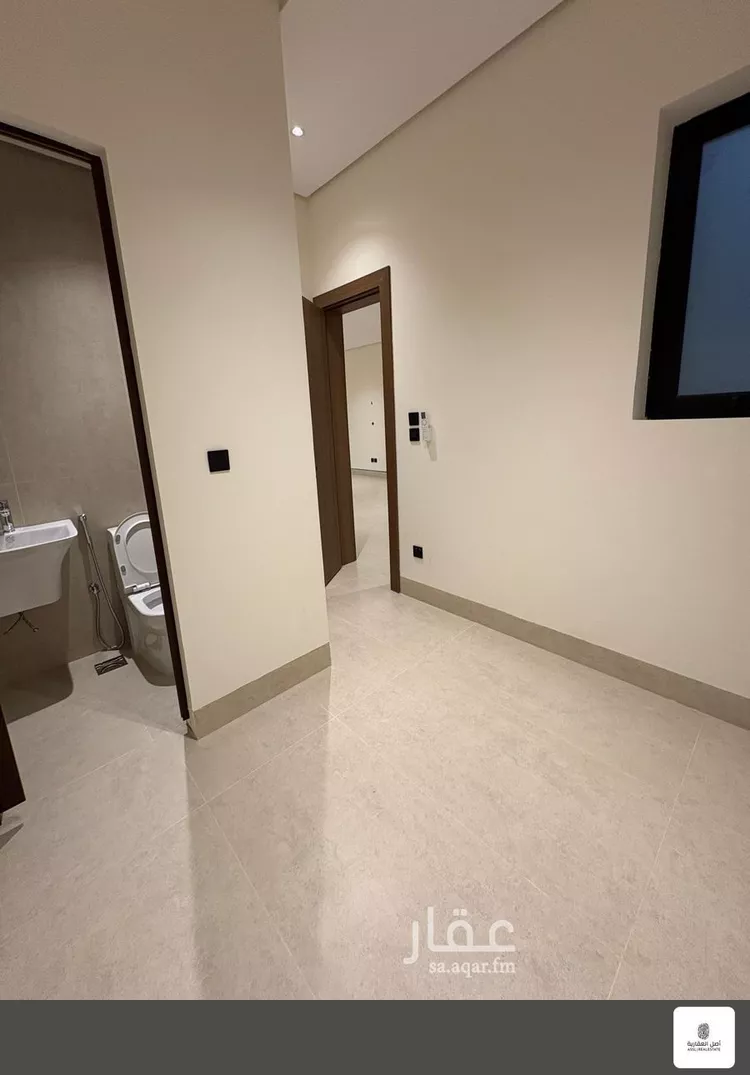 شقة للبيع في شارع الشماخ بن علاء, حي البندرية, مدينة الخبر, المنطقة الشرقية 11