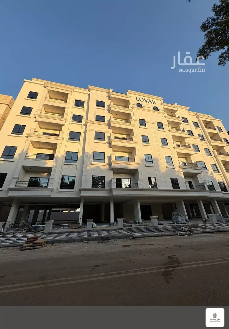 شقة للبيع في شارع الالمعي, حي البندرية, مدينة الخبر, المنطقة الشرقية